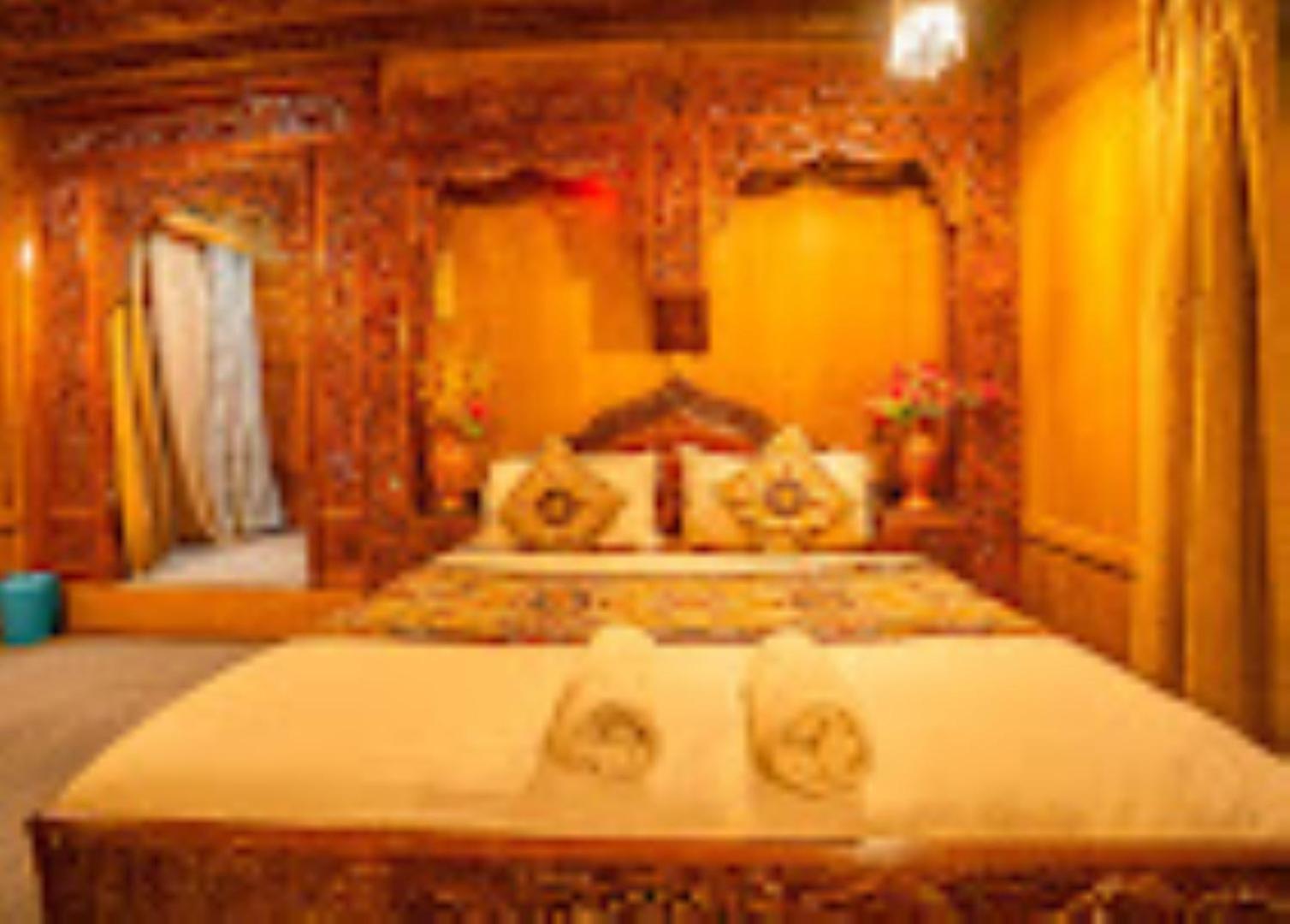 Young Bombay Premium Heritage Houseboat Srīnagar المظهر الخارجي الصورة